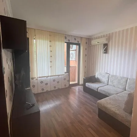 апартамент в комплексе Royal Beach Apartament Varna